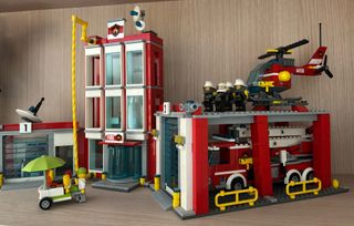 LEGO City Estación de Bomberos 60110