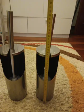 2 Escobilleros Metal y Plástico