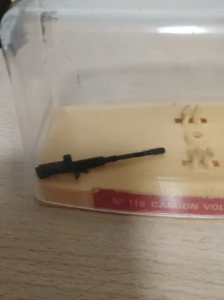 Caja original Militar Volvo Guisval