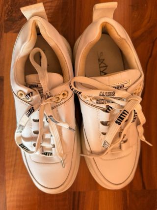 Zapatos plataforma SixtySeven blancos