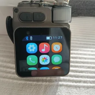 Altavoz Inalámbrico con Pantalla Gris