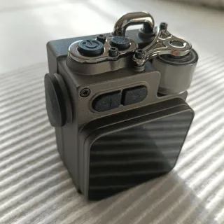 Altavoz Inalámbrico con Pantalla Gris