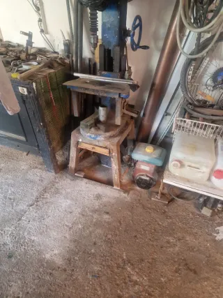 Taladradora industrial