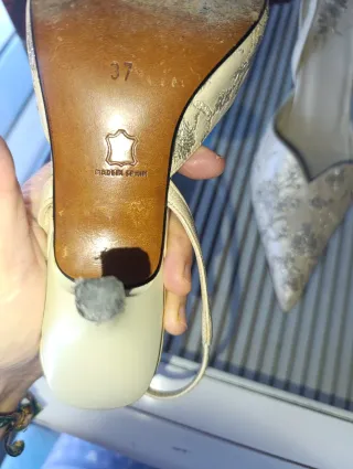 Zapatos tacón novia Talla 37. Piel bordados.