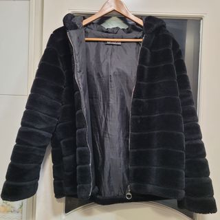 Chaquetón con capucha New Collection Talla M-L