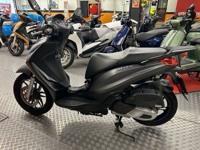 Piaggio Medley 125 S Gris