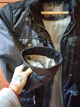 Chaqueta negra con cinturón