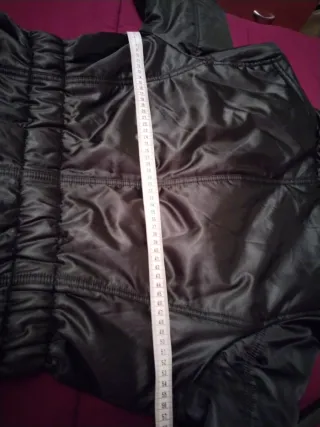 Chaqueta negra con cinturón