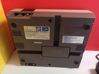 CONSOLA NINTENDO NES VERSIÓN ESPAÑOLA