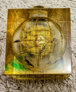 Globo terráqueo en metacrilato