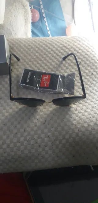 Gafas de Sol Ray-Ban Clubmaster Negro/Dorado