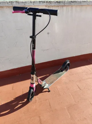 Patinete aluminio rosa y negro