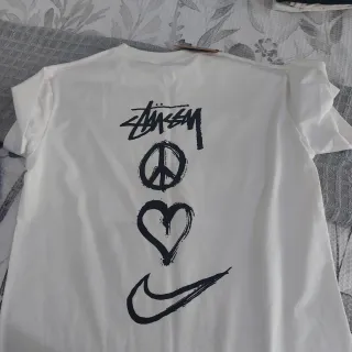 Camiseta Stussy Blanca Talla S peto talla grande