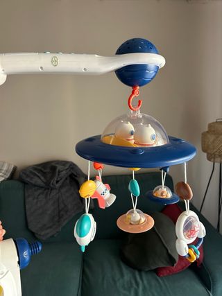 Móvil cuna luces, música y sonidos