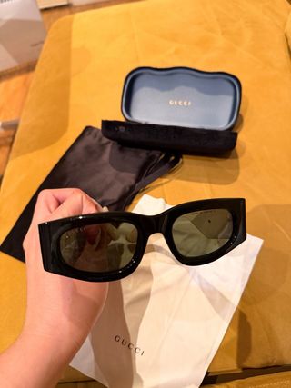 Gafas de Sol Gucci Negras y blanco crudo