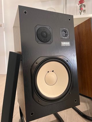 Yamaha NS-244 Altavoces