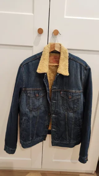 Chaqueta vaquera Levi's con borrego