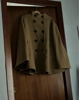 Capa Sintesis Talla Grande Beige