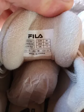 Scarpe Fila Beige Tg 41 ma calzano piccoli