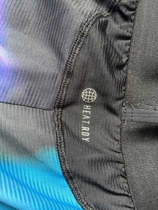 Pantalón corto running Adidas Heat-Dry