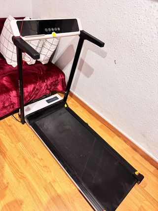 Cinta de correr eléctrica Caroma