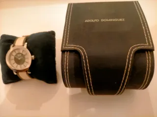 Reloj Adolfo Domínguez Plata y Beige