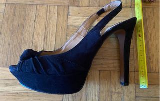 Tacones negros de plataforma