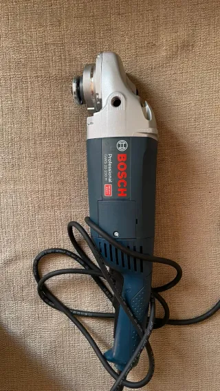 Radial/Amoladora BOSH GWS Profesional