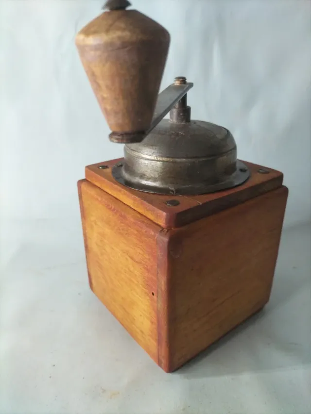 Molinillo de café LEHNARTZ antiguo