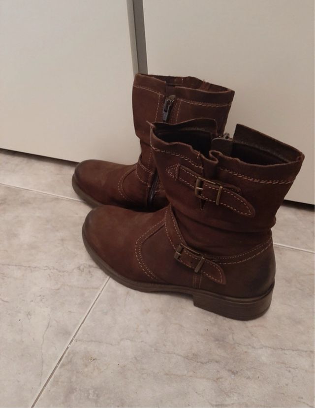 Botines marrones talla 36