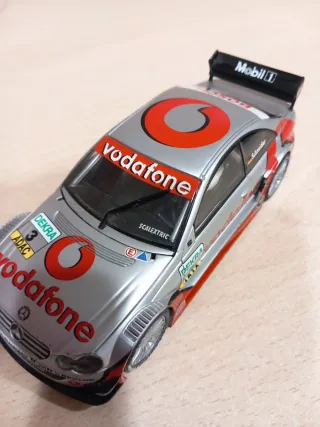 Scalextric Mercedes Vodafone
