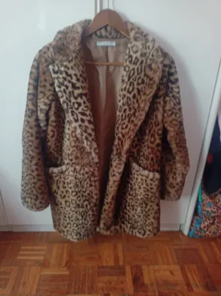 Abrigo pelo estampado tigre talla única