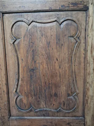 Puertas antiguas de madera tallada