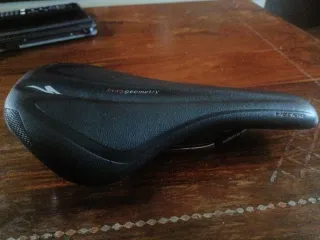 Sillín Specialized Henge