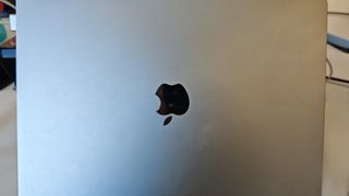 Macbook Air 15 M2 + Teclado + Mouse + Monitor