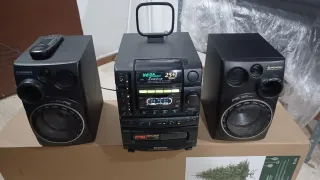 Equipo de música Pioneer 200W (100Wx2)para 26 cd's