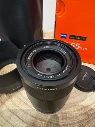 Sony FE 55mm f/1.8 ZA Zeiss