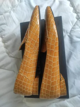 Zapato Antonio Morato n°42 charol amarillo/naranja