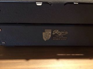 Máquina de escribir antigua Regia