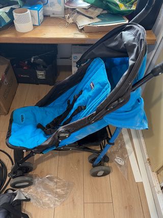 Carro de paseo plegable tipo bastón