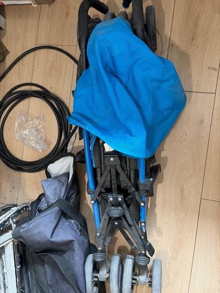 Carro de paseo plegable tipo bastón