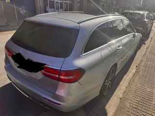 Mercedes-Benz Clase E 220 state AMG