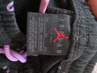 Conjunto Jordan Sudadera y Pantalón. T 14-15 años