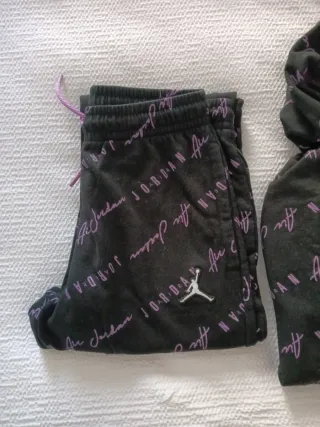Conjunto Jordan Sudadera y Pantalón. T 14-15 años