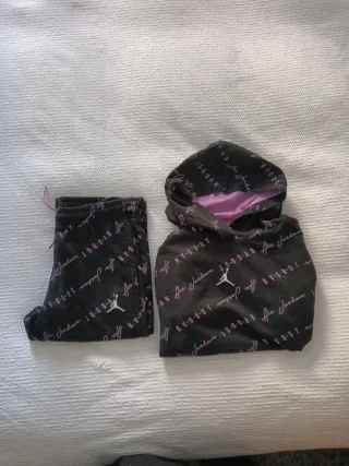 Conjunto Jordan Sudadera y Pantalón. T 14-15 años