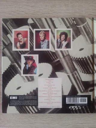 Libro CD Queen A Kind Of Magic / The Works