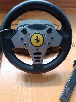 Volante y pedales PlayStation 2