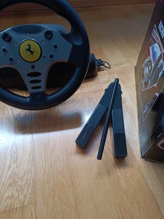 Volante y pedales PlayStation 2