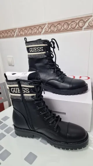 Botines Guess Talla 39 Negros
