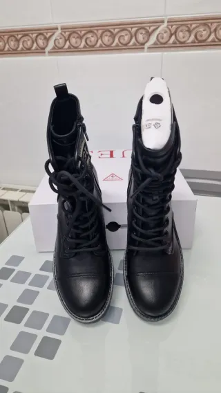 Botines Guess Talla 39 Negros